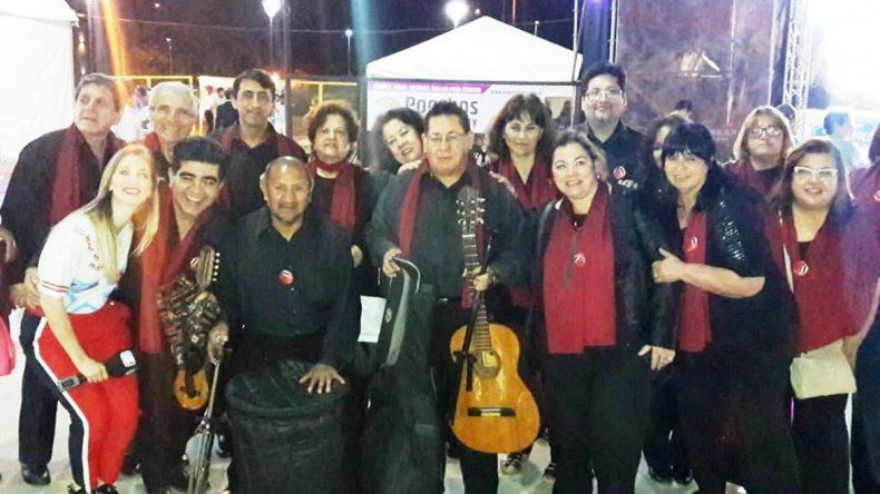 Coro mixto jujeño se lució en el escenario de la Expojuy 2018