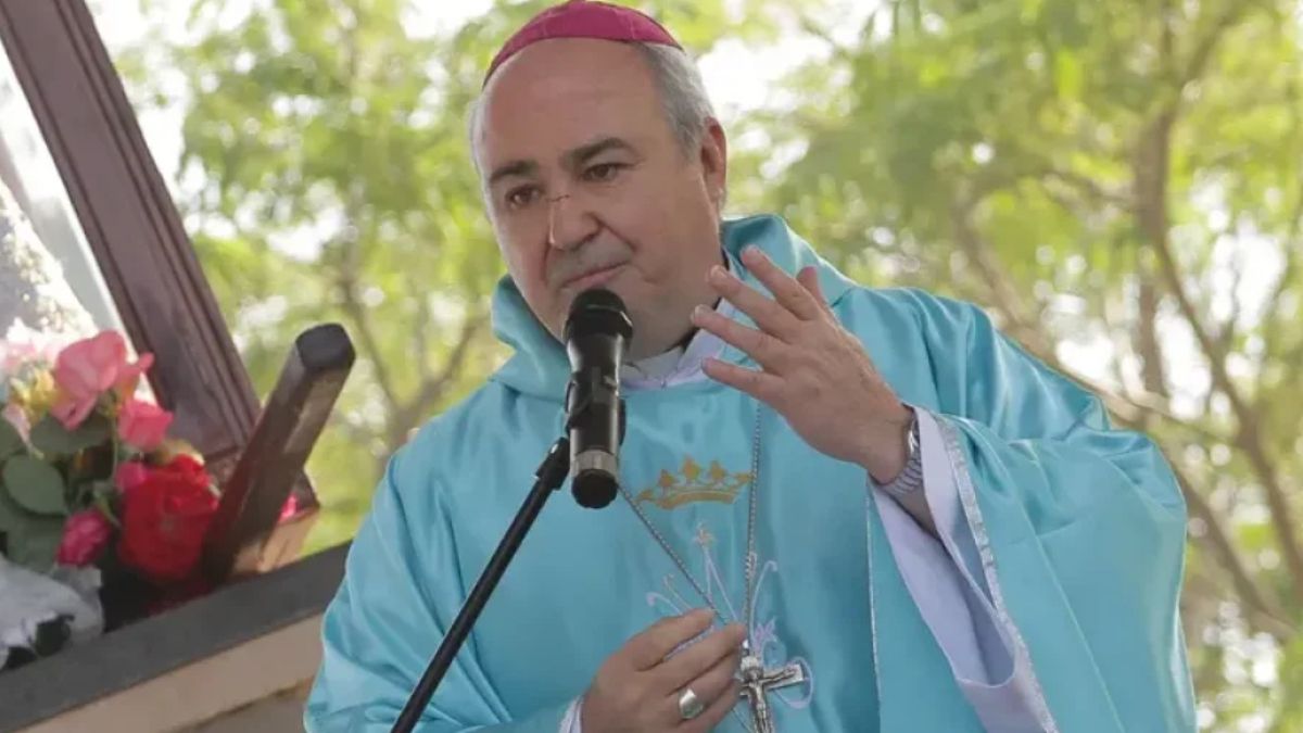Monseñor César Fernández al Vaticanon (Archivo)