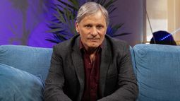 Saul Tenser es interpretado por Viggo Mortensen, un creador que padece un “Síndrome de evolución acelerada”.
