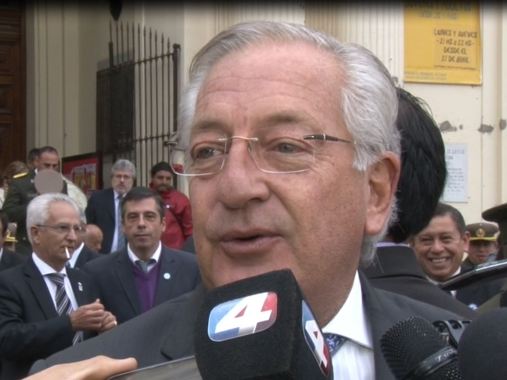 Dr. Eduardo Fellner