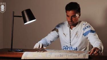 Uruguay dio a conocer la lista de 26 jugadores que viajarán a Qatar.