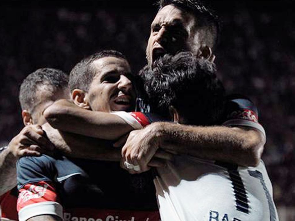 San Lorenzo sigue sumando