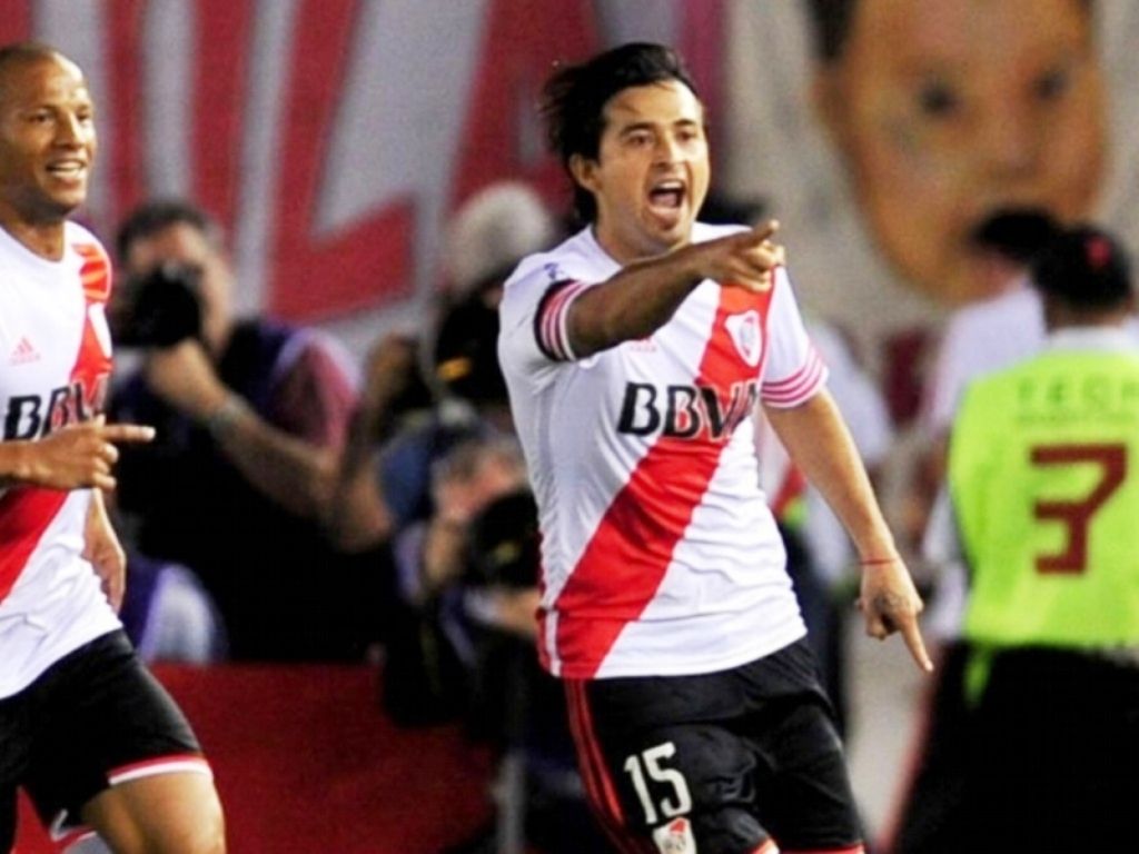 River enfrenta a Medellín