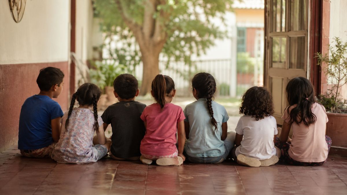 Buscan familias para cambiar la vida de siete niños en Tucumán