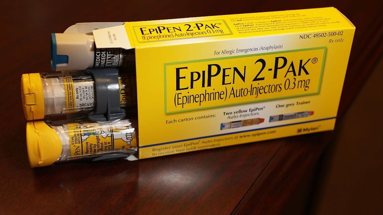 Alumnos de primaria descubrieron que el EpiPen, medicamento para tratar alergias severas, se vuelve tóxico en el espacio y la NASA no lo sabe. 