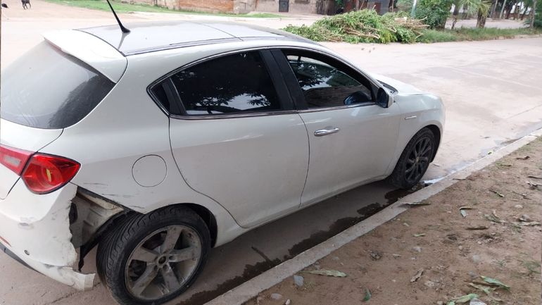 Hallaron en Jujuy un auto involucrado en un doble homicidio en Salta