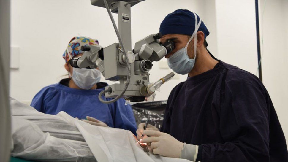 Después de 20 años el Hospital Wenceslao Gallardo realizó 11 cirugías oftalmológicas