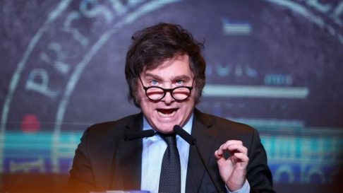 Todo Jujuy | Javier Milei criticó el aumento en los sueldos de los senadores.