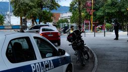 El conductor habría intentado ingresar en contramano a avenida Párroco Marshke. También fue demorado un acompañante.