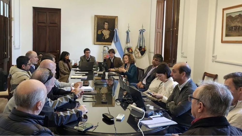 Reunión con representantes del Banco Central. Reunión con representantes del Banco Central.