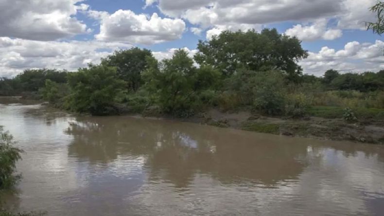 Hallaron un cráneo en la zona del río Arenales, investigan su origen. &nbsp;