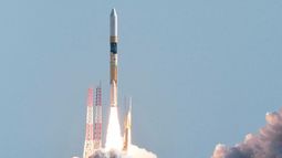 Japón volvió a lanzar un cohete para lograr el primer alunizaje de su historia.