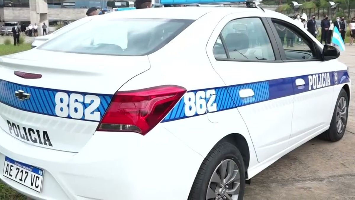 Detienen a un menor que ingresó a una escuela con un arma blanca