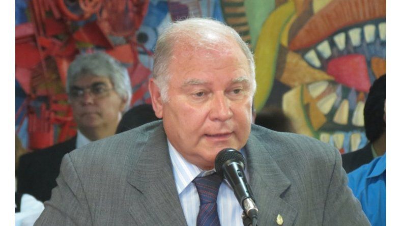 Dr. Guillermo Jenefes