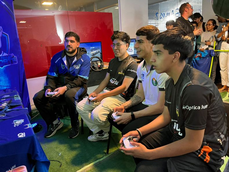 Inauguraron la primera academia y club de Esports de Jujuy. Inauguraron la primera academia y club de Esports de Jujuy.