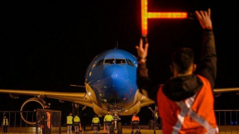 Moscú: llegó el vuelo que traerá las 2das dosis de Sputnik