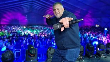 Carlín Andrade será reconocido en los Premios San Salvador 2025: su trayectoria