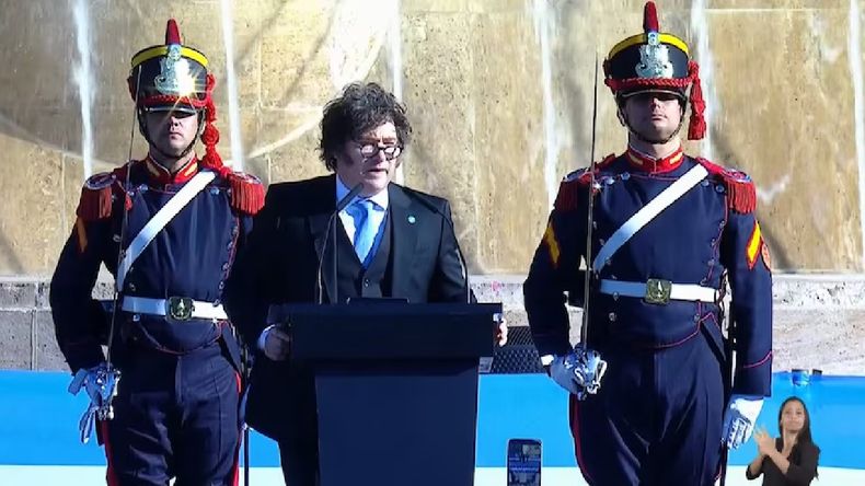 JavierMilei en el acto por el Día de la Bandera