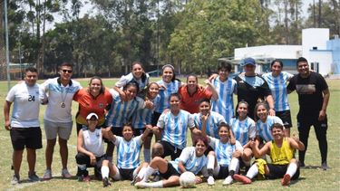 El femenino de Gimnasia de Jujuy campeón del Clausura de la Liga Jujeña.
