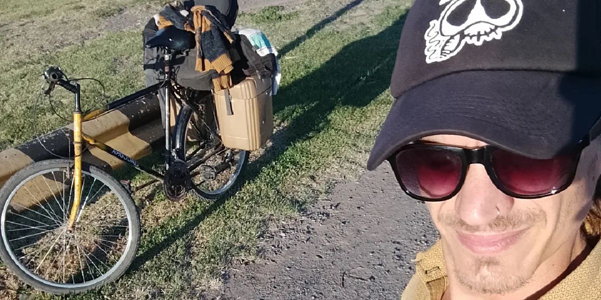 El sueño de Leandro: recorre Argentina en bicicleta y quierellegar a Jujuy&nbsp;