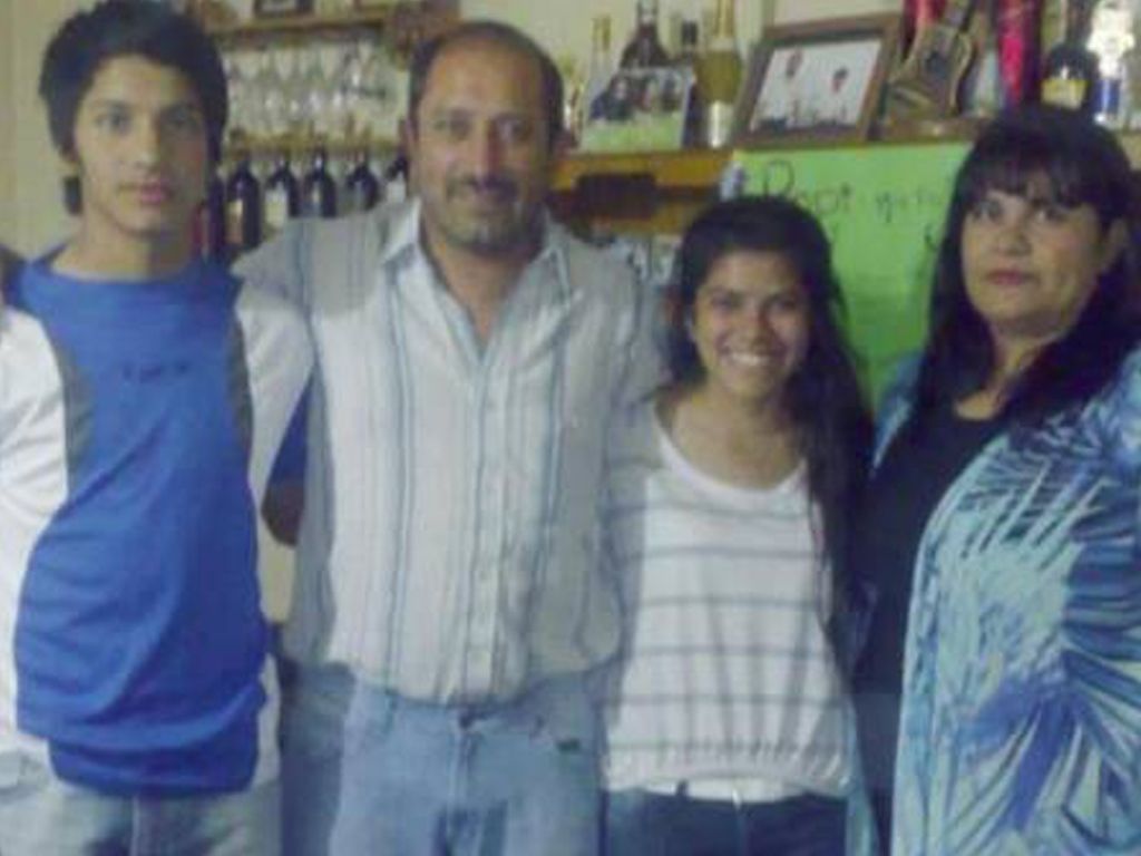 intendente de Caucete, y su familia