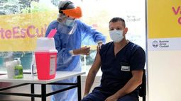 Hasta el día de hoy, solo el 32% de la humanidad recibió al menos una dosis de refuerzo contra el SARS-CoV-2.
