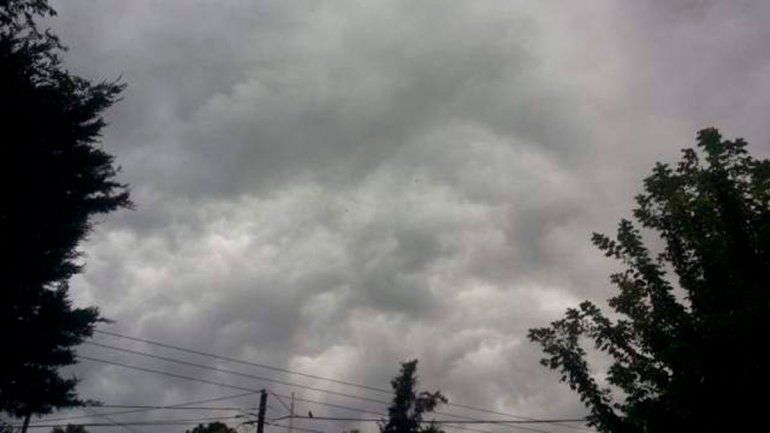 cielo gris.jpg