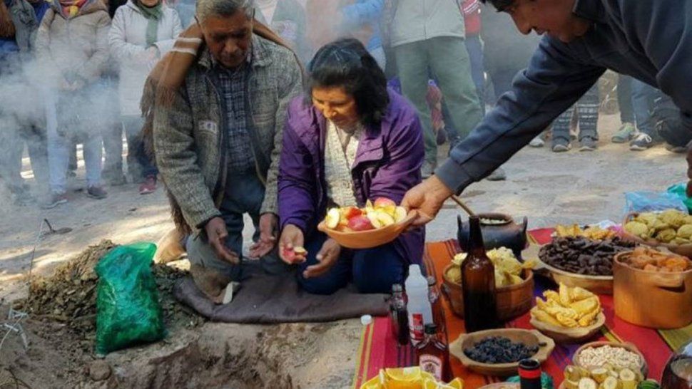 Imagen de archivo // Hasta 100 personas podrán hacer la Pachamama al aire libre