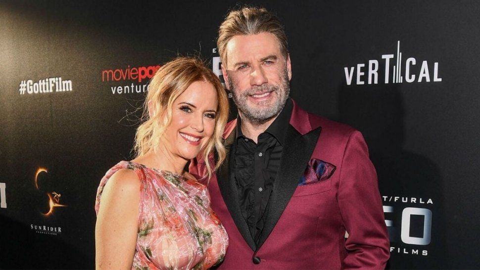La esposa de John Travolta muri&oacute; de c&aacute;ncer