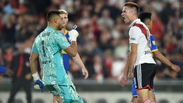 Romero y Palavecino en el escándalo del superclásico.