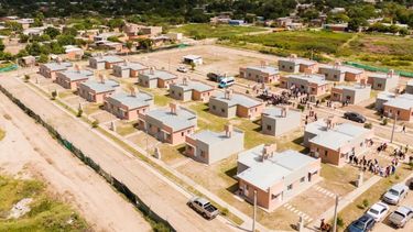 Anuncio de más de 3300 viviendas.