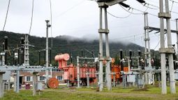 Por una falla de Transnoa, hay cortes de luz en amplias zonas de Salta.