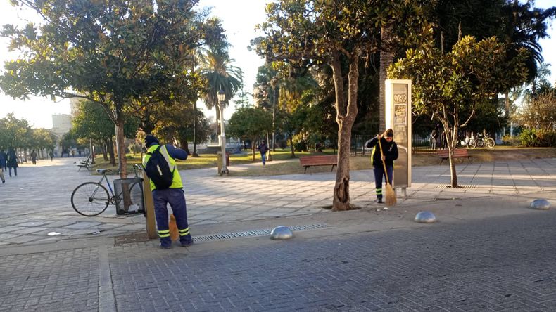 limpieza plaza belgrano.jpg