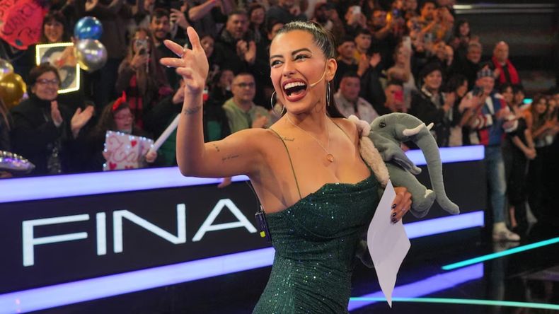 Luz Tito en el podio de Gran Hermano.