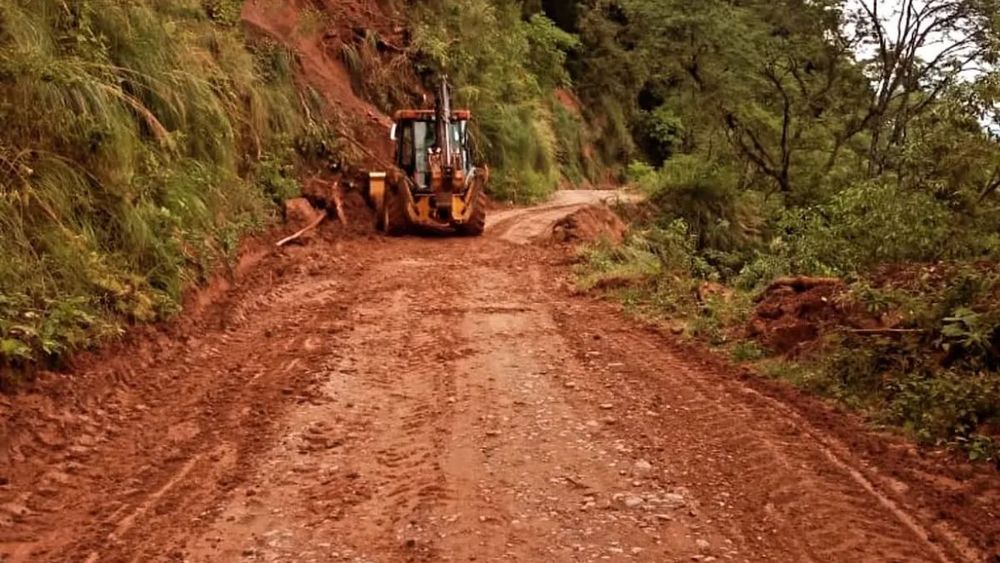 Varias rutas se encuentran intransitables por las lluvias.