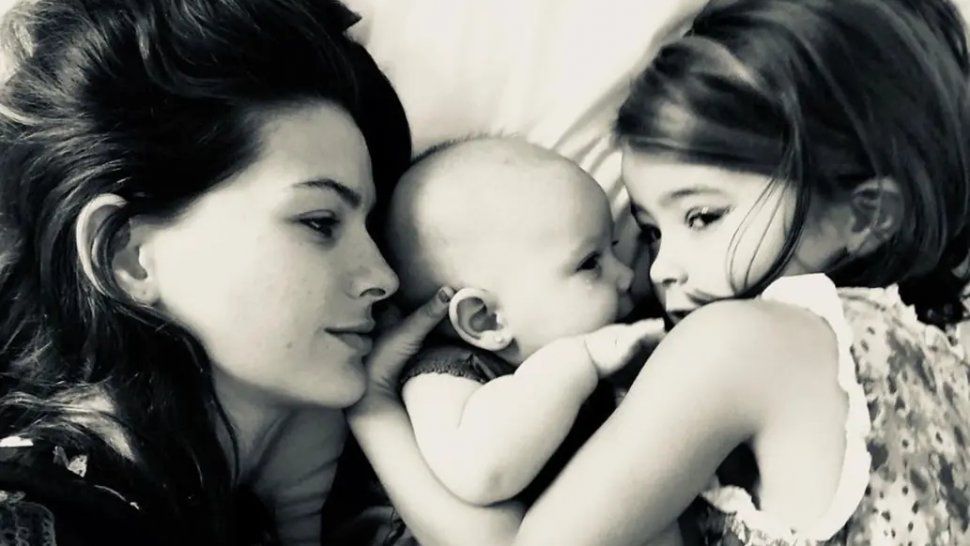 China Suárez publicó una tierna postal de sus dos hijas con Amancio