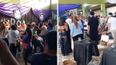 Pelea en una elección reina.