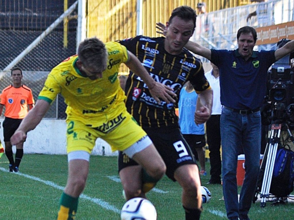 Defensa y Banfield empataron