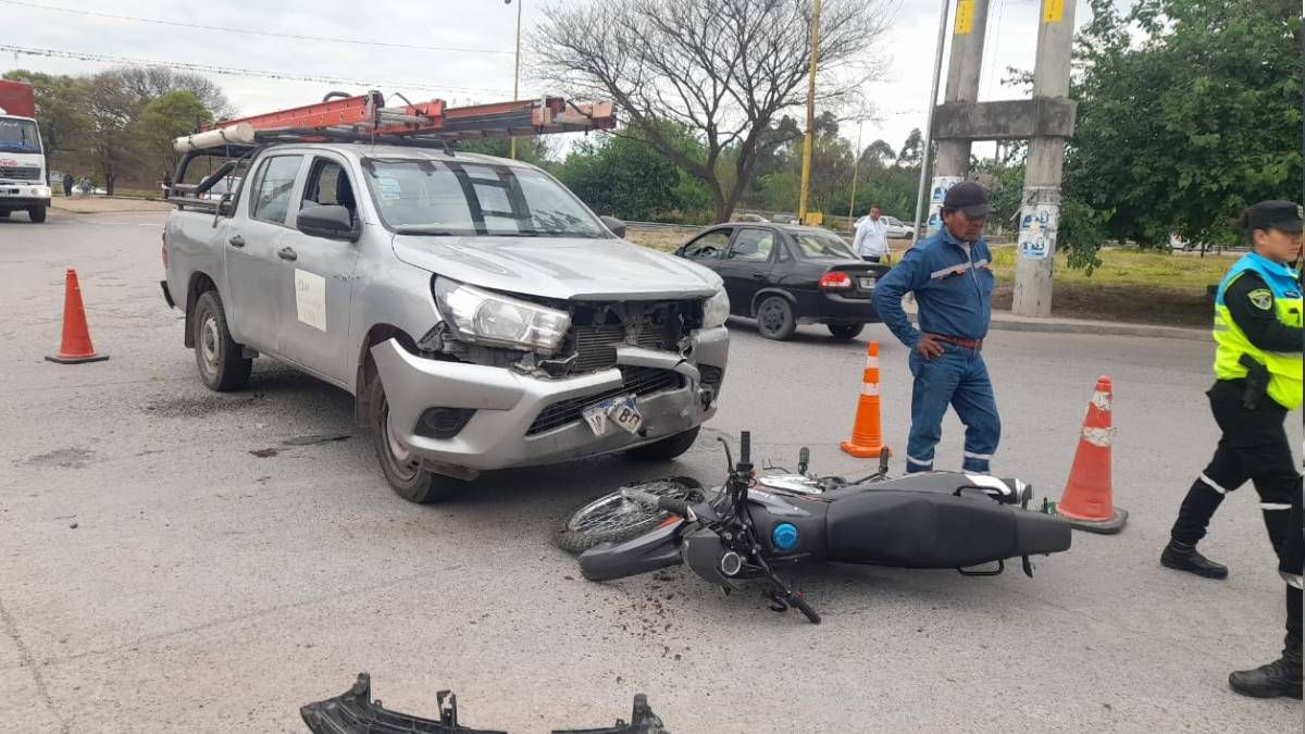 Choque en el acceso Sur de San Salvador de Jujuy