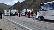Terrible choque en Ruta Nacional 9: un muerto y más de 20 heridos Terrible choque en Ruta Nacional 9: un muerto y más de 20 heridos