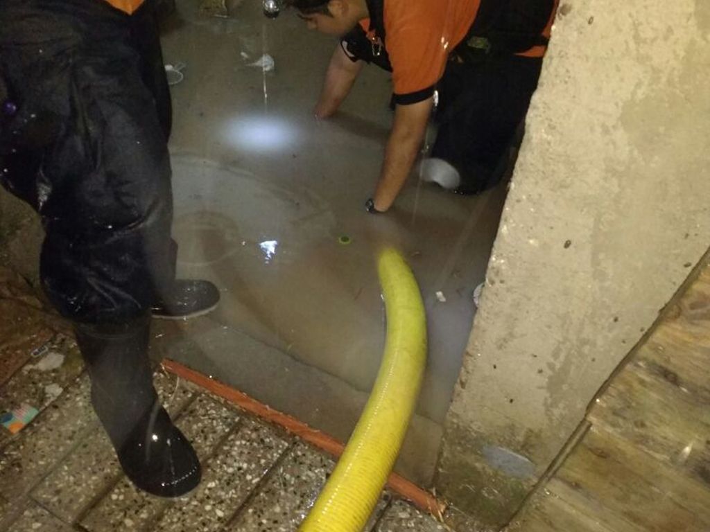 Casas inundadas en Alto Comedero
