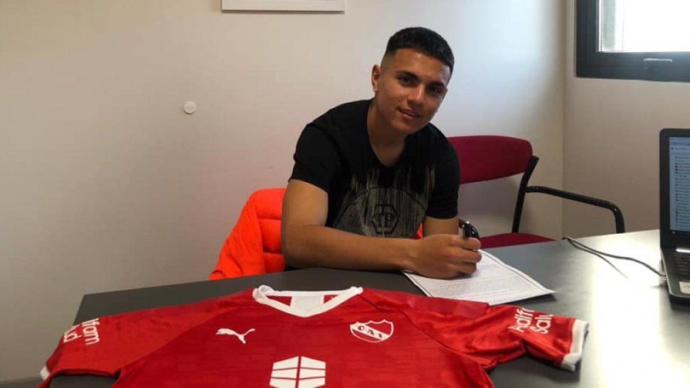 El jujeño Lucas González firmó contrato con el club Independiente