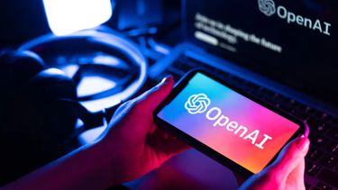 OpenAI, la maquinaria detrás de ChatGPT y el generador de imágenes DALL-E.