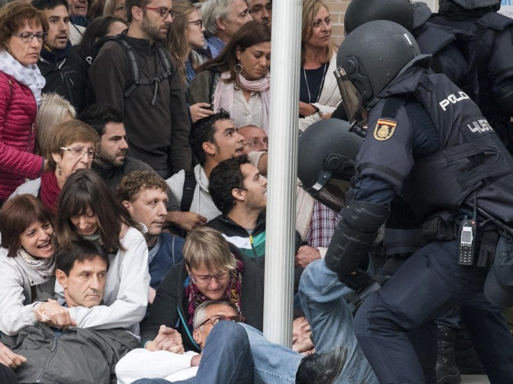 Referéndum con disturbios