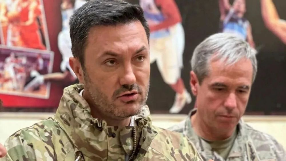 Luis Petri apartó del cargo a Carlos Becker