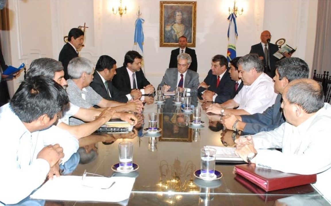 Reunión con intendentes