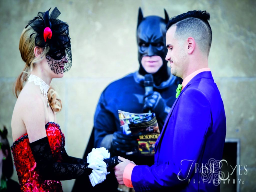 El novio, la novia y el juez