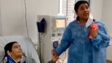 La enfermera jujeña que es viral por cantarles a los pacientes