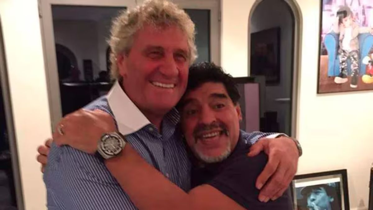 Subastan una camiseta que Diego Maradona usó en el Mundial de México 1986.