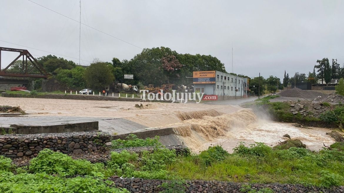 Crecida de río Xibi Xibi en Jujuy